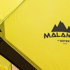 Oztent Malamoo 4 Hub Beach Shelter